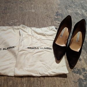 {Reduced} EUC Manolo Blahnik dark brown heels